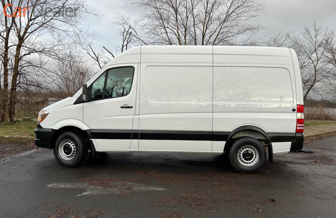 mercedes-benz sprinter worker cargo van 2017 WD3PE7CD9HP575895 image mercedes-benz sprinter worker cargo van 2017 WD3PE7CD9HP575895 image